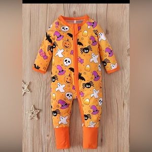 NWOT, 3-6Month Halloween sleeper